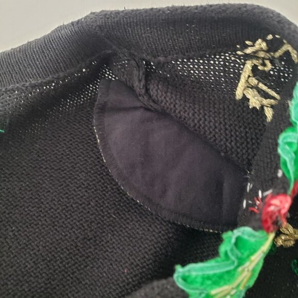 Design Options Holly Berry Cardigan Beaded Sequin Holiday Sweater Womens Sz XL - Picture 4 of 12